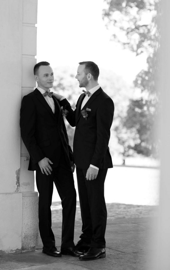 Hochzeitsfotograf Stuttgart lesbische Hochzeit natürliche Momente